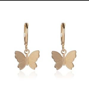 Super Cute Butterfly Earrings Gold Toned